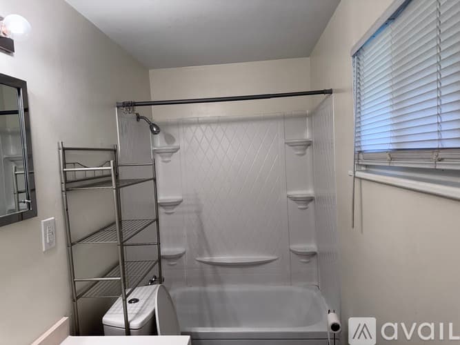Columbus House: 3513 Roswell Drive