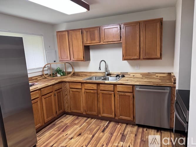 Columbus House: 3513 Roswell Drive