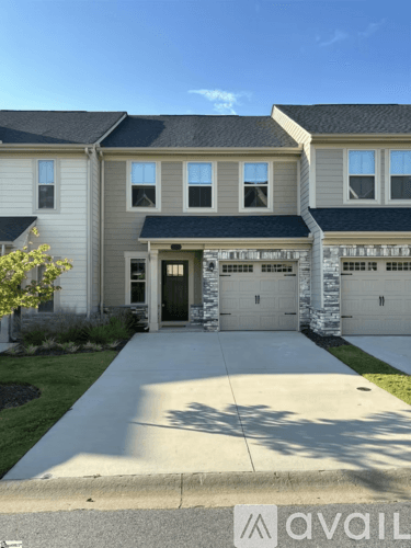 Greenville Townhome: 140 Eagle Wood Drive