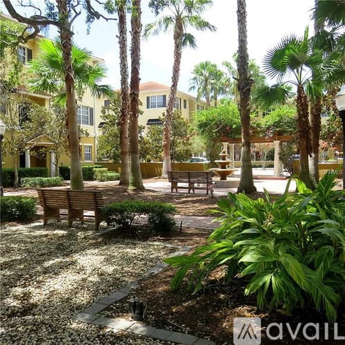 Clearwater Townhome: 500 Jasmine Way
