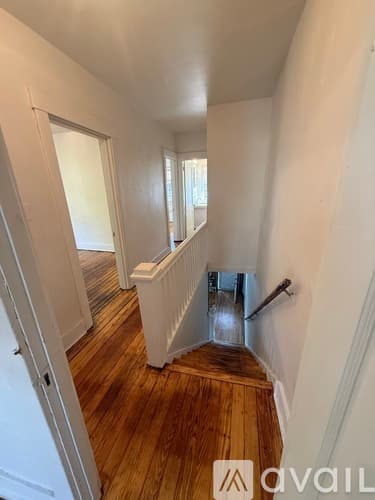 Pittsburgh House: 837 Greenfield Avenue