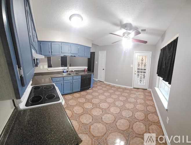 Memphis House: 7774 Reese Road