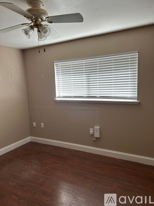 San Antonio House: 16603 Hunting Valley Street