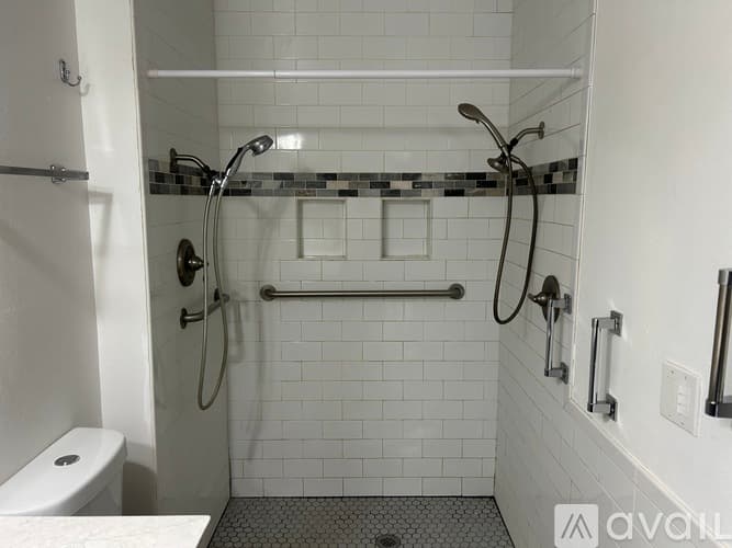 San Antonio House: 16603 Hunting Valley Street
