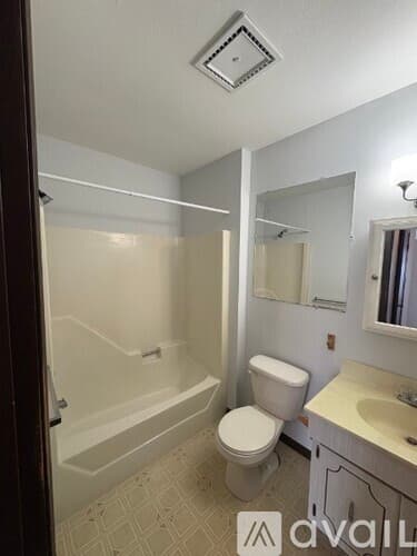 Clarks Summit Apartment: 410 North State Street
