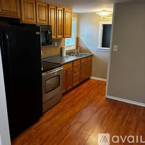 Wichita House: 2151 S Washington Ave