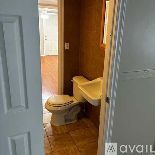 Wichita House: 2151 S Washington Ave