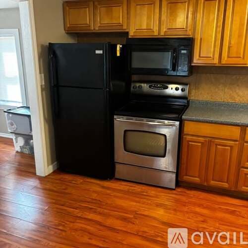Wichita House: 2151 S Washington Ave