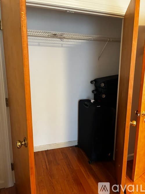 Somerville Apartment: 83 Perkins Street