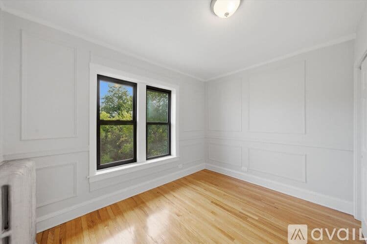 Chicago Apartment: 2700 N Spaulding Ave