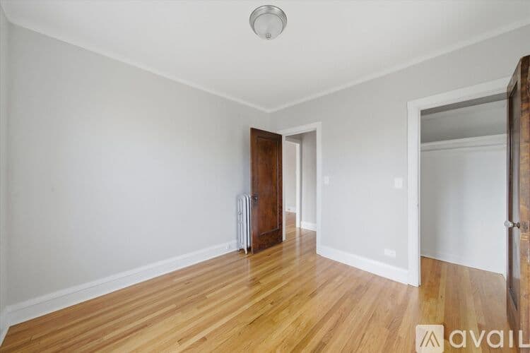 Chicago Apartment: 2700 N Spaulding Ave