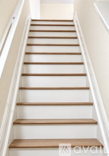 Clearwater Townhome: 500 Jasmine Way