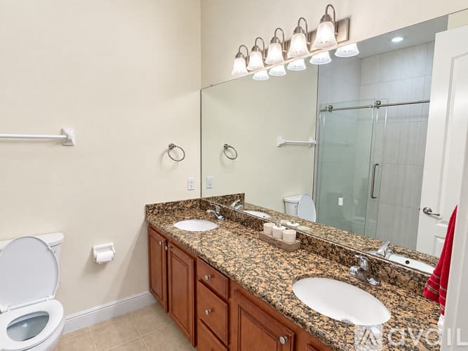 Clearwater Townhome: 500 Jasmine Way