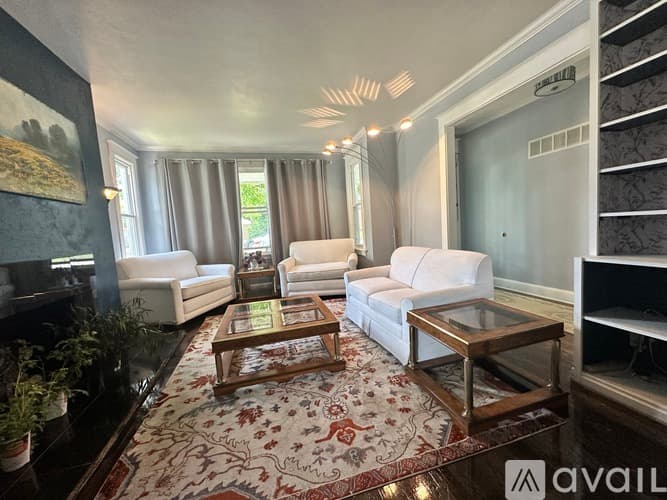 Overland House: 9003 Lackland Road