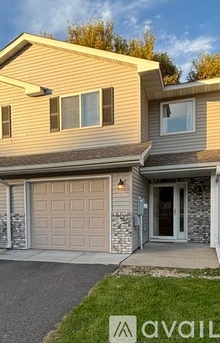 Oakdale Townhome: 6376 Upper 13 Th St N