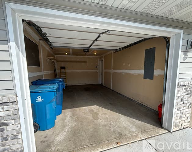 Oakdale Townhome: 6376 Upper 13 Th St N