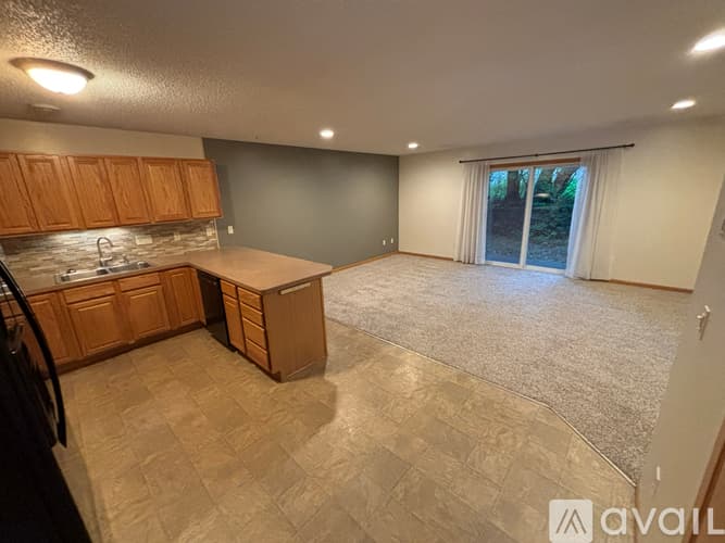 Oakdale Townhome: 6376 Upper 13 Th St N