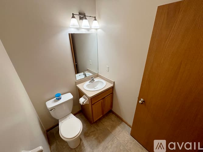 Oakdale Townhome: 6376 Upper 13 Th St N