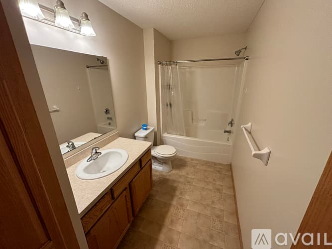 Oakdale Townhome: 6376 Upper 13 Th St N
