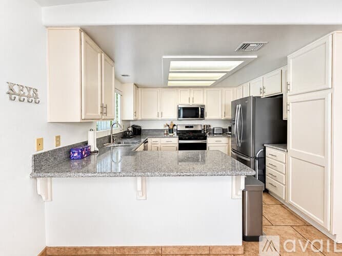 Cathedral City House: 31220 Sky Blue Water Trail