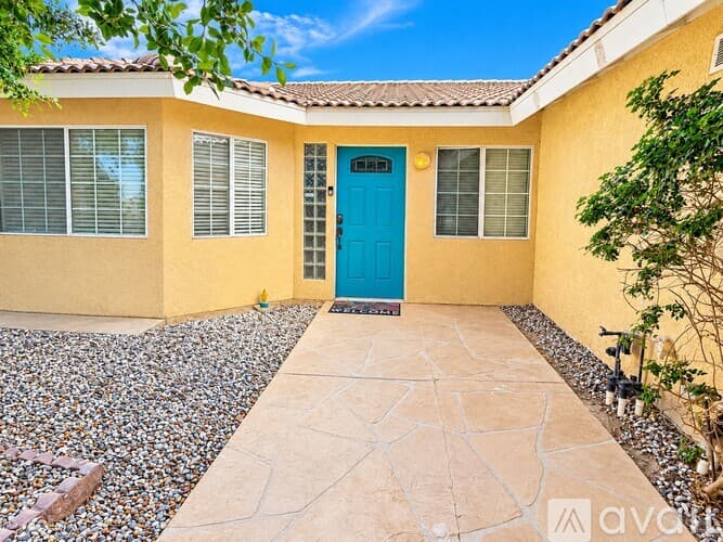 Cathedral City House: 31220 Sky Blue Water Trail