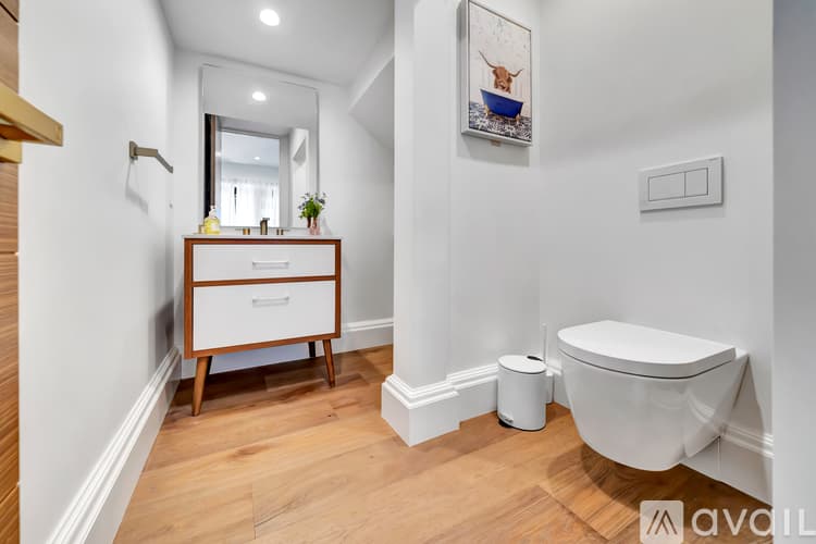 Los Angeles House: 23265 Gonzales Dr