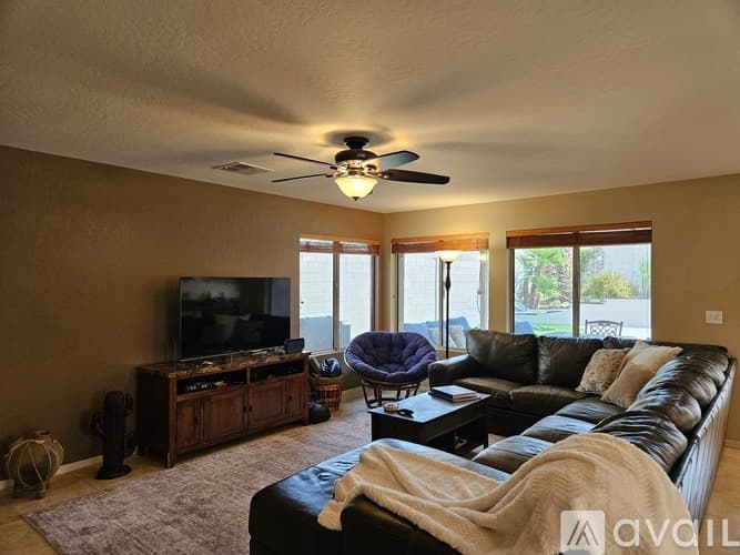 Phoenix House: 1715 East Yukon Drive