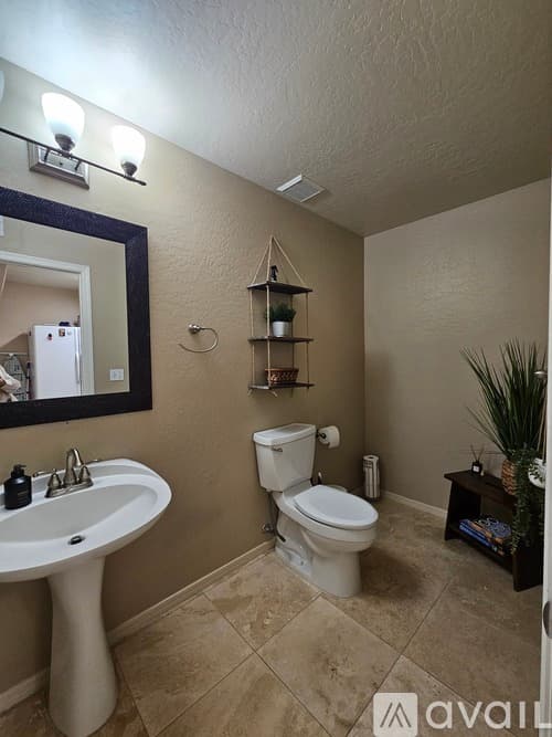 Phoenix House: 1715 East Yukon Drive