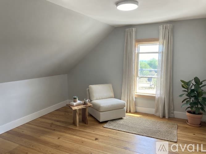 Arlington House: 14 Swan Place