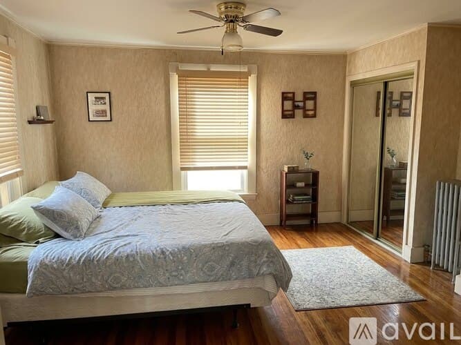Arlington House: 14 Swan Place