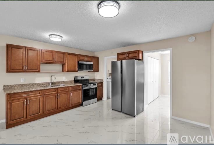 Fort Pierce House: 2809 Jefferson Parkway UNIT B