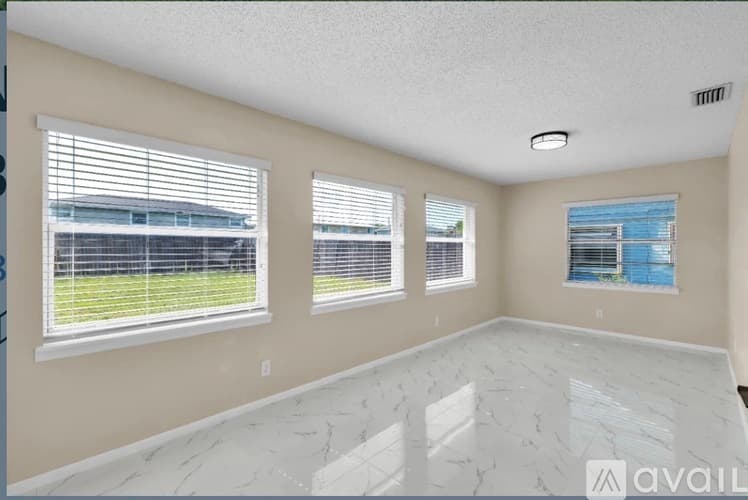 Fort Pierce House: 2809 Jefferson Parkway UNIT B