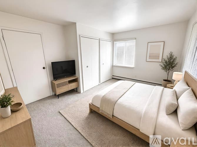 Corning Apartment: 104 West Pulteney Street