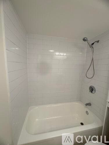 Boston Apartment: 390 Riverway
