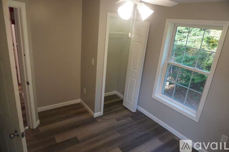 Windham House: 41 Dakota Drive