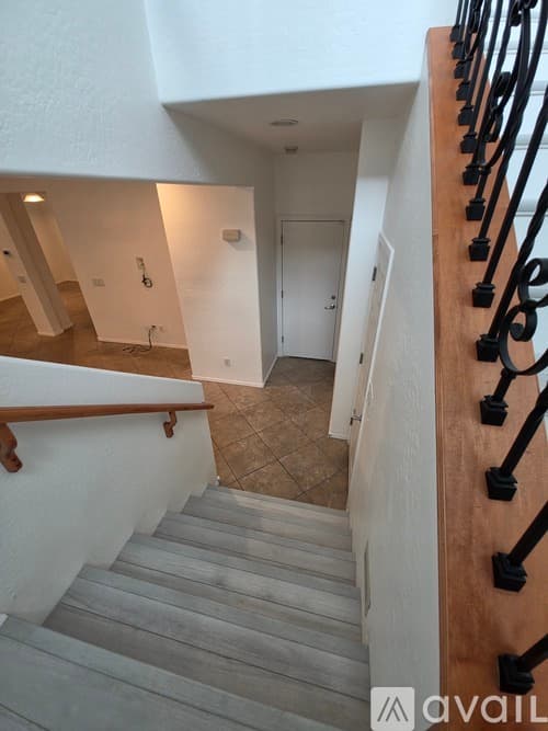 Phoenix House: 5730 West Gwen Street