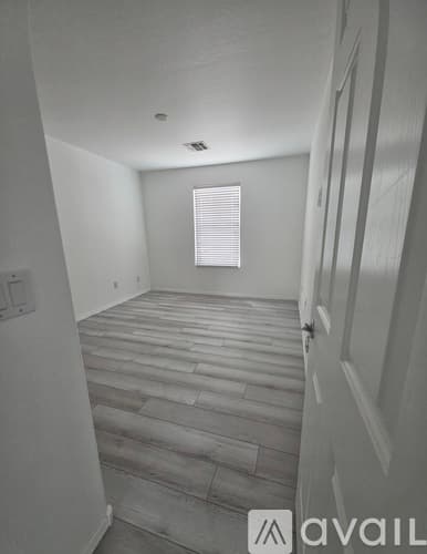 Phoenix House: 5730 West Gwen Street