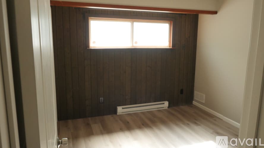 Alton Apartment: 611 Liberty Street