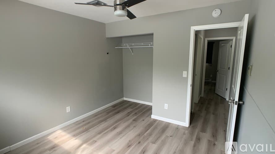 Alton Apartment: 611 Liberty Street