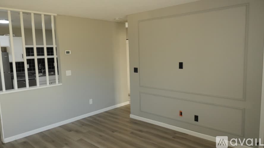 Alton Apartment: 611 Liberty Street