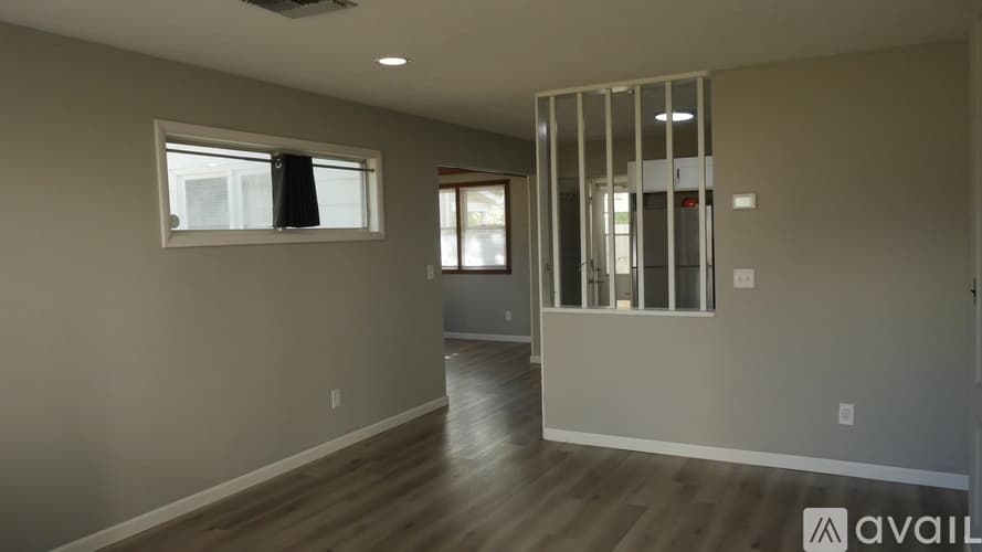 Alton Apartment: 611 Liberty Street