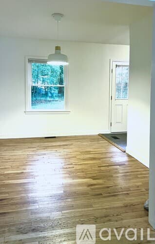 Atlanta House: 1816 Donnalee Ave SE