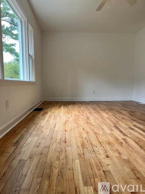 Atlanta House: 1816 Donnalee Ave SE