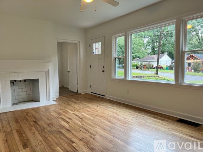 Atlanta House: 1816 Donnalee Ave SE