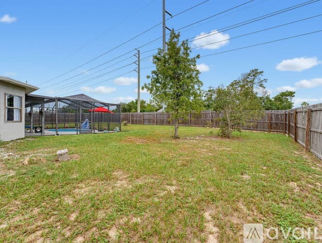 Spring Hill House: 13109 Lola Drive