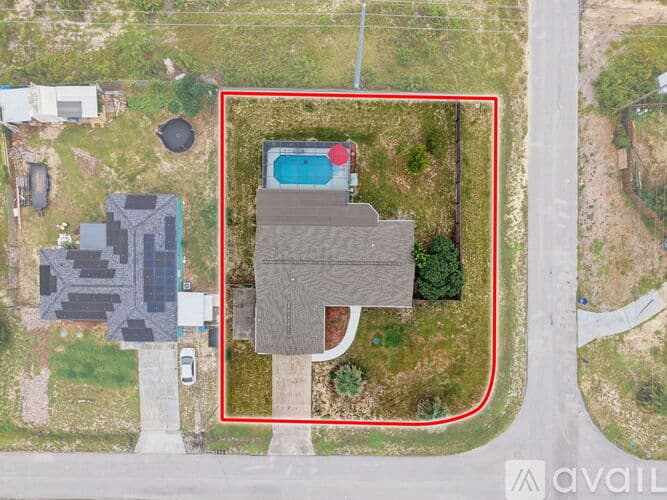 Spring Hill House: 13109 Lola Drive