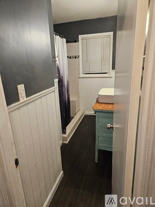 Lexington House: 2333 Southview Drive
