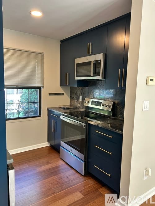 Pittsburgh House: 764 Carriage Circle
