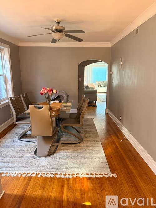 Chicago Apartment: 8015 South Eberhart Avenue