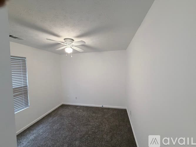 McDonough House: 6045 Flagstaf Walk